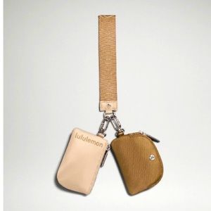 LULULEMON DUAL POUCH WRISTLET IN ALLSPICE/TRENCH